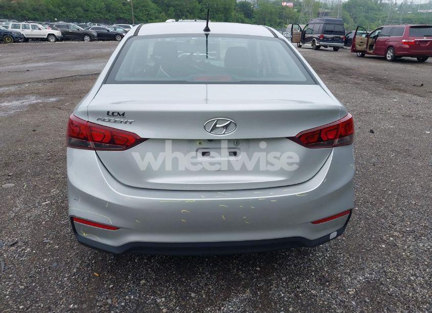 Photo 17 of 2019 Hyundai Accent SE (VIN 3KPC24A3XKE042631)