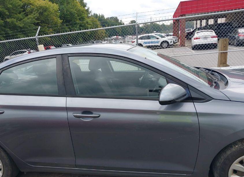 Photo 13 of 2019 Hyundai Accent SE (VIN 3KPC24A3XKE063222)