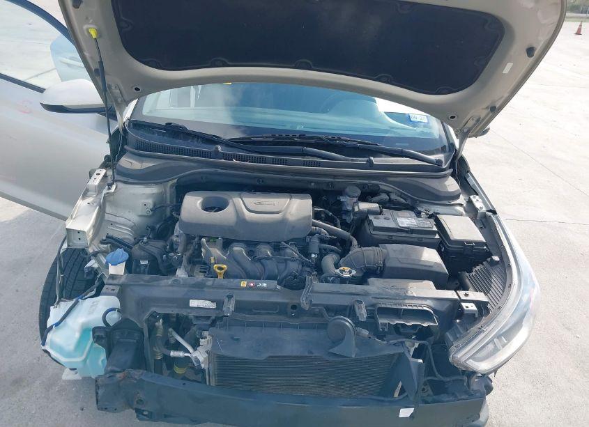 Photo 10 of 2019 Hyundai Accent SE (VIN 3KPC24A3XKE065231)