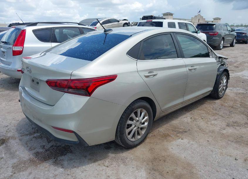 Photo 4 of 2019 Hyundai Accent SEL (VIN 3KPC24A3XKE069523)