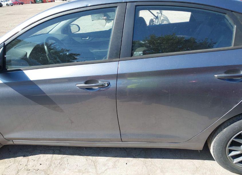 Photo 14 of 2019 Hyundai Accent SE (VIN 3KPC24A3XKE073992)