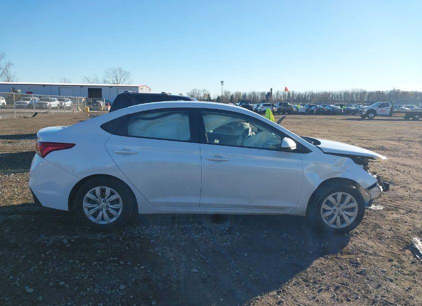 Photo 13 of 2020 Hyundai Accent SE (VIN 3KPC24A60LE092949)