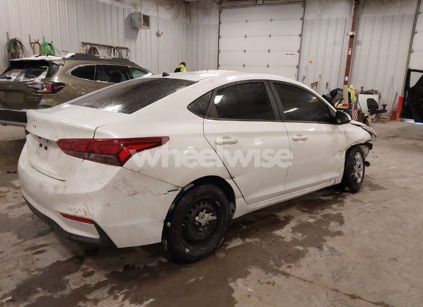 Photo 4 of 2020 Hyundai Accent SE (VIN 3KPC24A60LE101746)