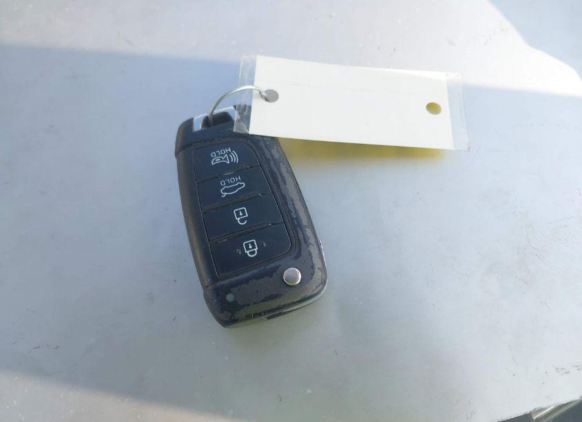 Photo 11 of 2020 Hyundai Accent SE (VIN 3KPC24A60LE110625)