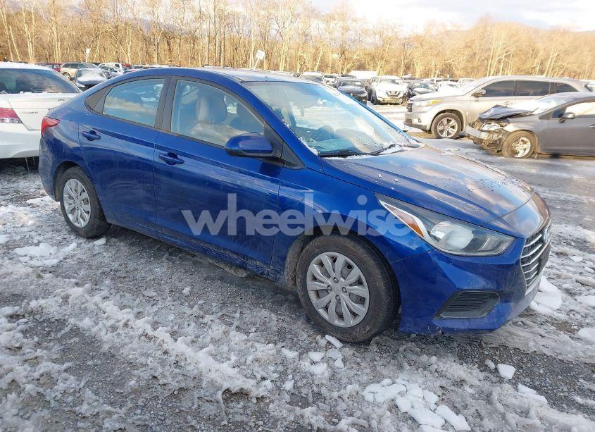 2020 Hyundai Accent SE (VIN 3KPC24A60LE112942) main photo