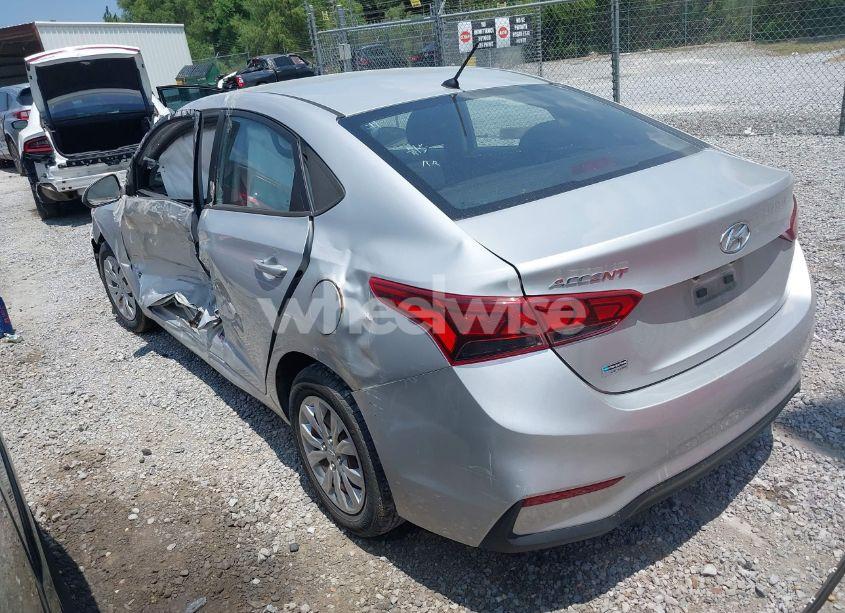 Photo 3 of 2020 Hyundai Accent SE (VIN 3KPC24A60LE115629)
