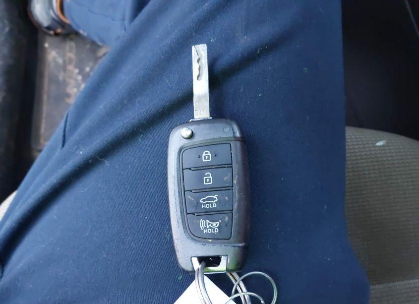 Photo 11 of 2021 Hyundai Accent SE (VIN 3KPC24A60ME151936)