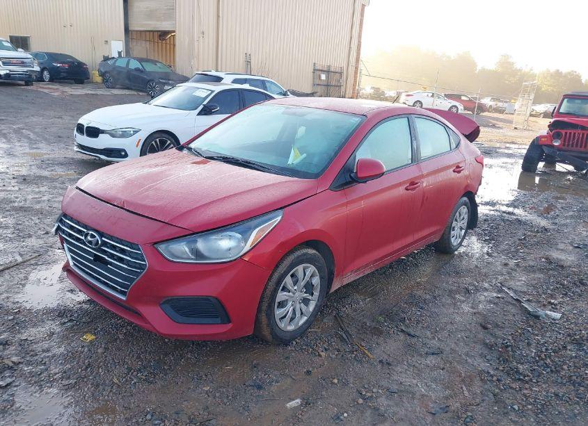 Photo 2 of 2021 Hyundai Accent SE (VIN 3KPC24A60ME151936)