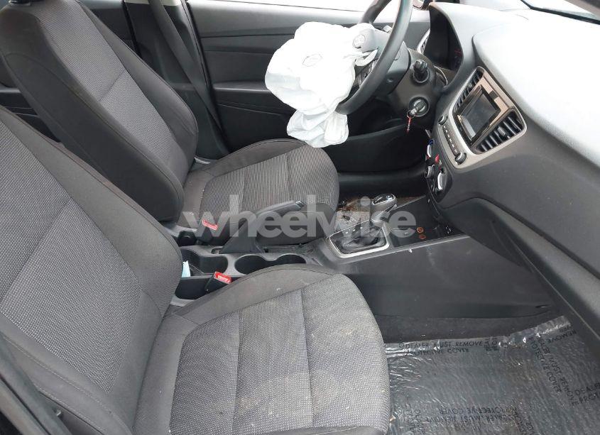 Photo 5 of 2020 Hyundai Accent SE (VIN 3KPC24A61LE099716)
