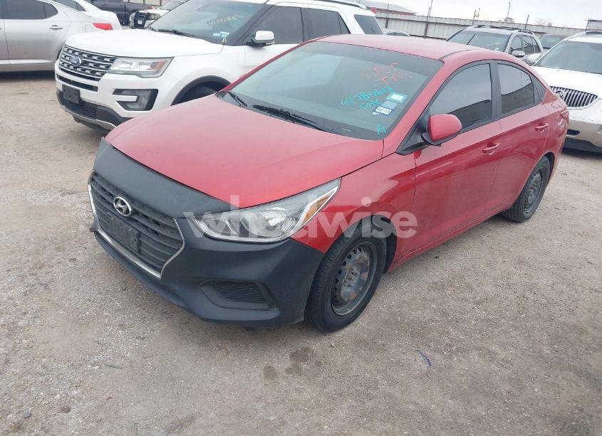 Photo 2 of 2020 Hyundai Accent SE (VIN 3KPC24A61LE118748)