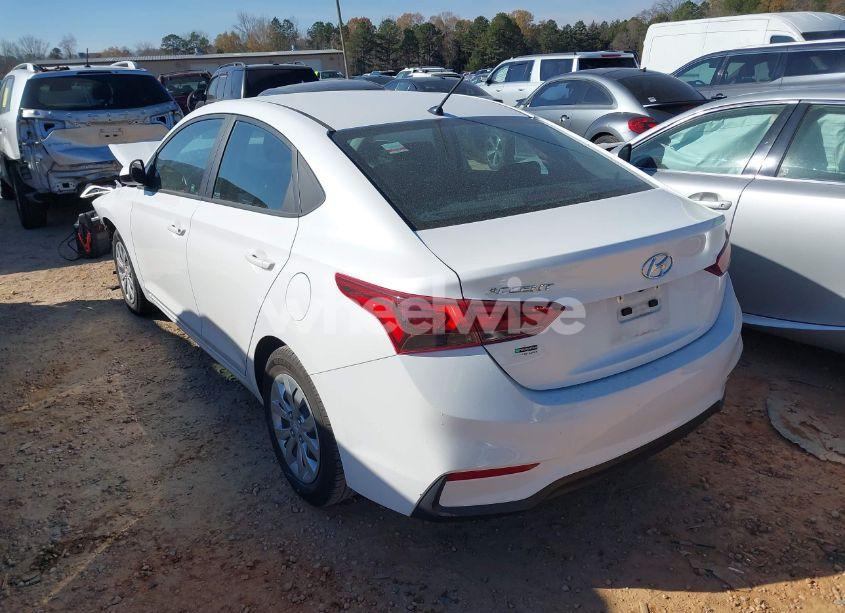 Photo 3 of 2021 Hyundai Accent SE (VIN 3KPC24A62ME132143)