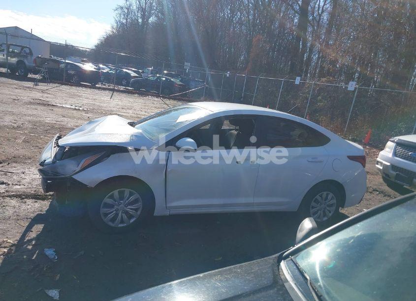 Photo 14 of 2020 Hyundai Accent SE (VIN 3KPC24A63LE106150)