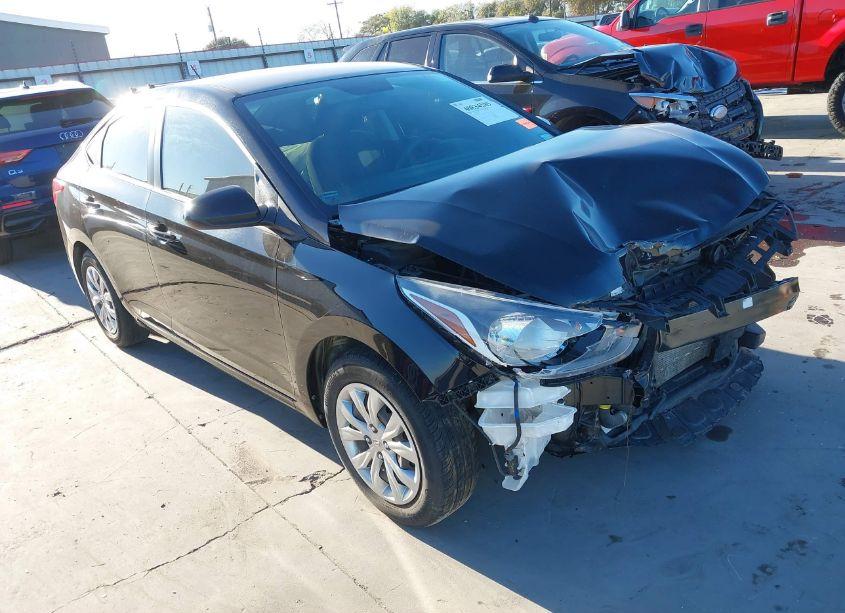 2020 Hyundai Accent SE (VIN 3KPC24A63LE112479) main photo