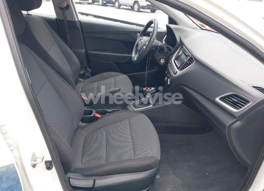 Photo 5 of 2020 Hyundai Accent SE (VIN 3KPC24A63LE114376)