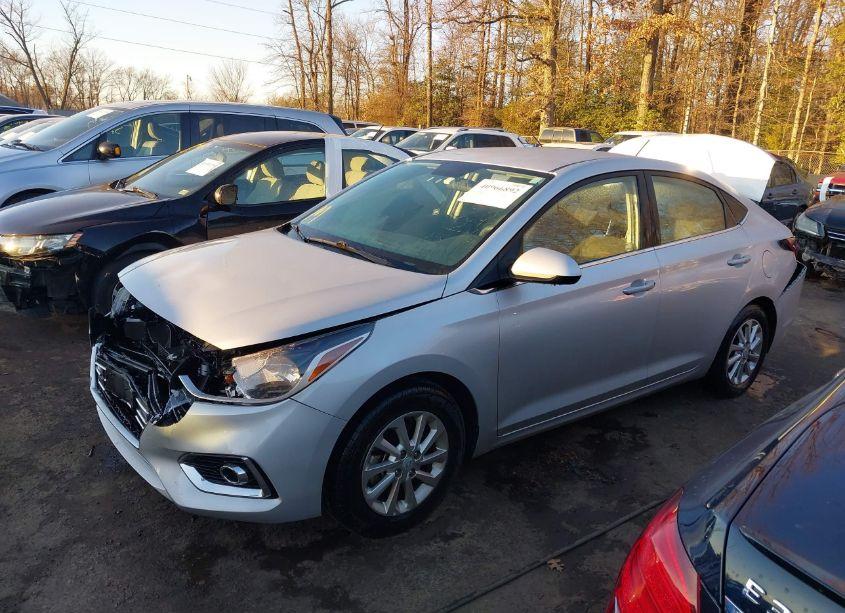 Photo 2 of 2021 Hyundai Accent SEL (VIN 3KPC24A63ME133401)