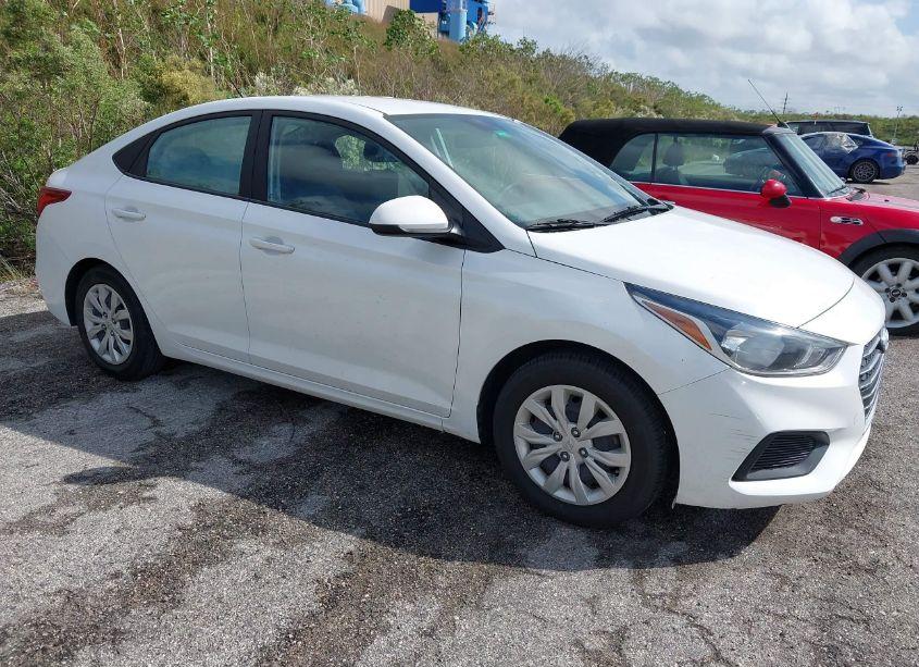 2021 Hyundai Accent SE (VIN 3KPC24A63ME133978) main photo
