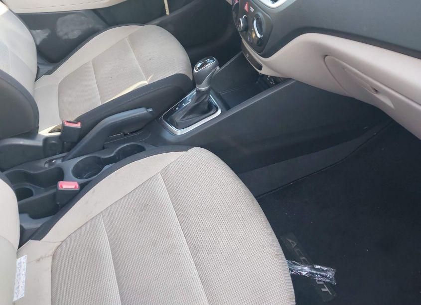 Photo 5 of 2021 Hyundai Accent SE (VIN 3KPC24A63ME135262)