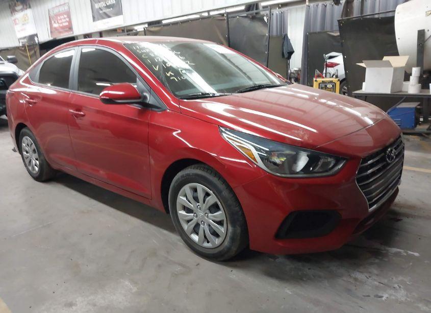 2020 Hyundai Accent SE (VIN 3KPC24A64LE103922) main photo