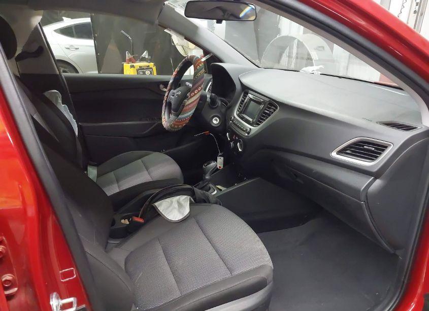 Photo 5 of 2020 Hyundai Accent SE (VIN 3KPC24A64LE103922)