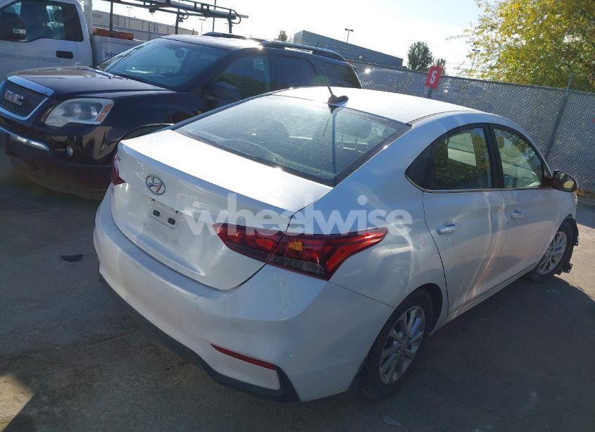 Photo 4 of 2020 Hyundai Accent SE/SEL (VIN 3KPC24A64LE123071)