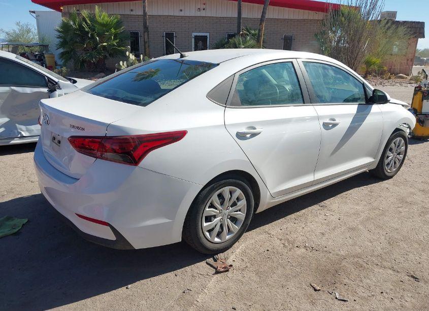 Photo 4 of 2022 Hyundai Accent SE (VIN 3KPC24A64NE157501)
