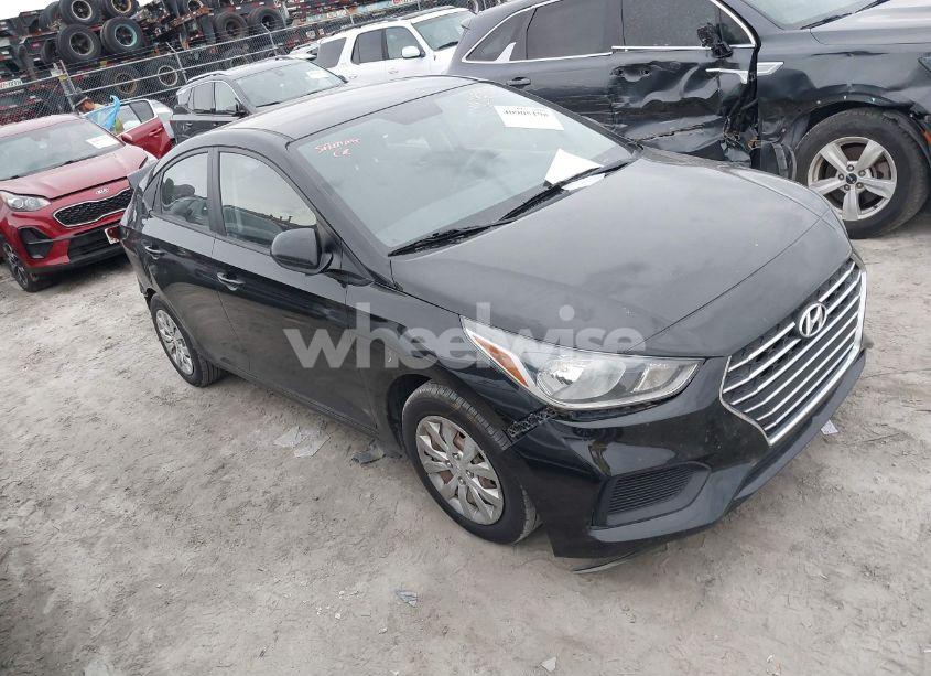 2020 Hyundai Accent SE (VIN 3KPC24A65LE107638) main photo