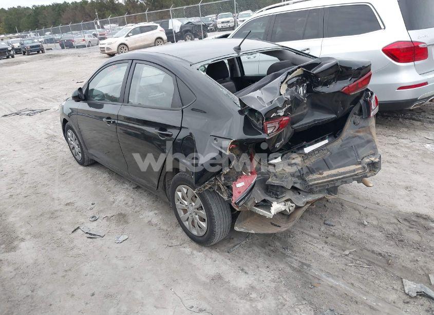 Photo 3 of 2020 Hyundai Accent SE (VIN 3KPC24A65LE107638)