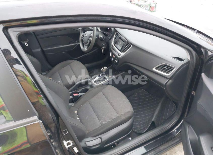Photo 5 of 2020 Hyundai Accent SE (VIN 3KPC24A65LE107638)