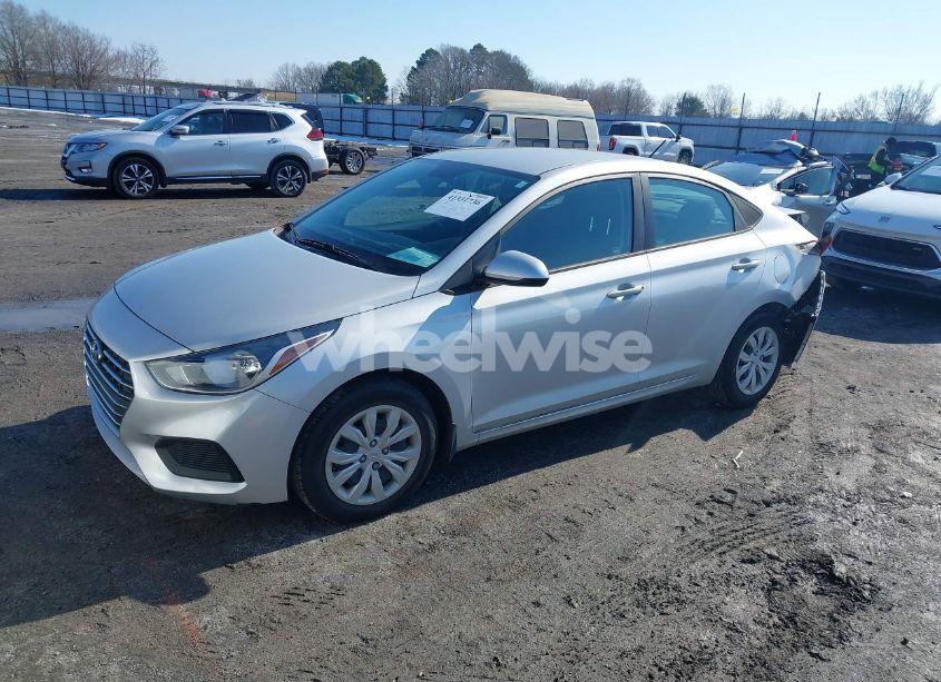 Photo 2 of 2021 Hyundai Accent SE (VIN 3KPC24A65ME139281)
