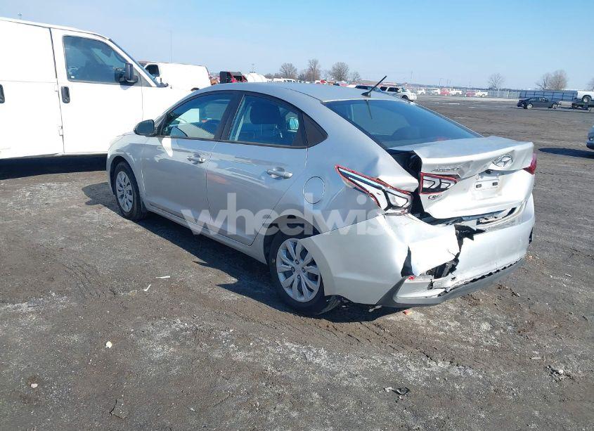 Photo 3 of 2021 Hyundai Accent SE (VIN 3KPC24A65ME139281)