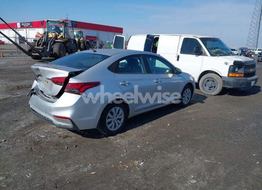 Photo 4 of 2021 Hyundai Accent SE (VIN 3KPC24A65ME139281)