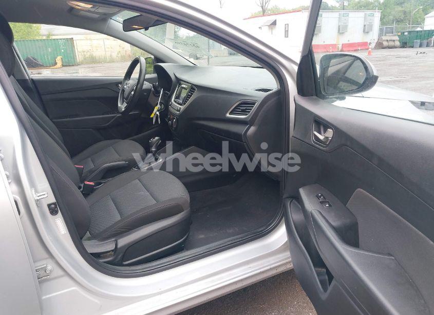 Photo 5 of 2021 Hyundai Accent SE (VIN 3KPC24A65ME139622)