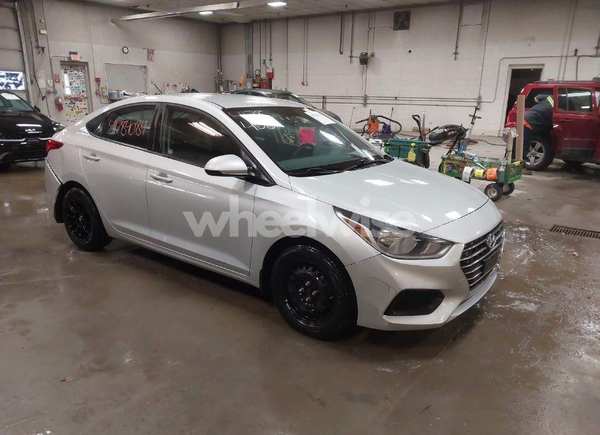 2020 Hyundai Accent SE (VIN 3KPC24A66LE111892) main photo