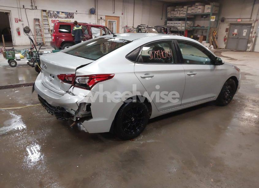 Photo 4 of 2020 Hyundai Accent SE (VIN 3KPC24A66LE111892)