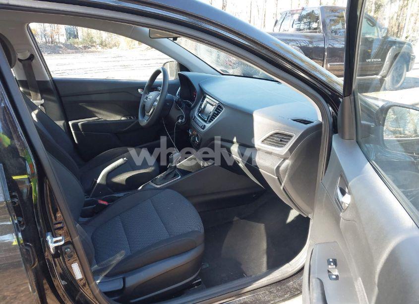 Photo 5 of 2020 Hyundai Accent SE (VIN 3KPC24A66LE114467)