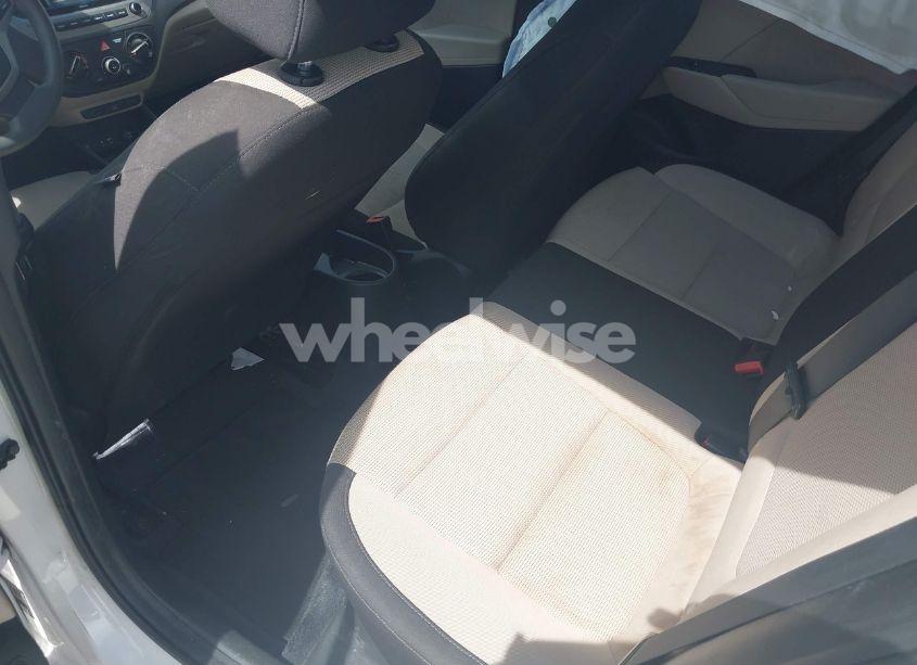 Photo 8 of 2020 Hyundai Accent SE (VIN 3KPC24A67LE094360)