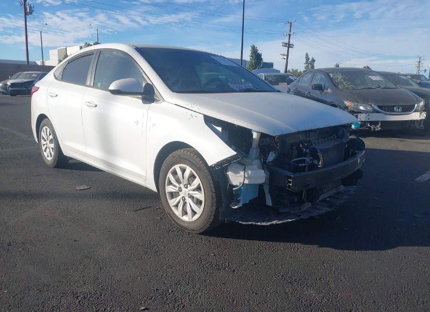 2020 Hyundai Accent SE (VIN 3KPC24A67LE096383) main photo
