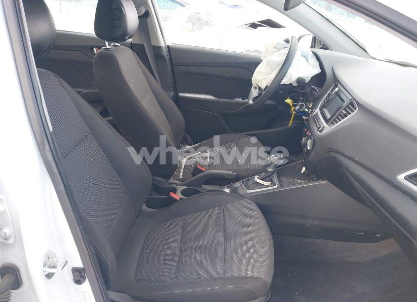 Photo 5 of 2020 Hyundai Accent SE (VIN 3KPC24A67LE108810)