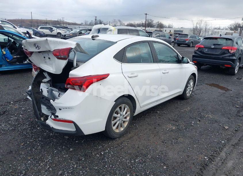 Photo 4 of 2022 Hyundai Accent SEL (VIN 3KPC24A67NE168458)
