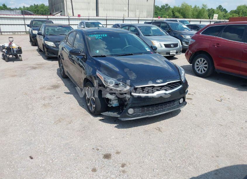 2019 Kia Forte LXS (VIN 3KPC24A68LE******) main photo