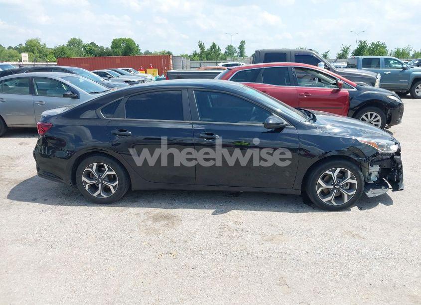 Photo 13 of 2019 Kia Forte LXS (VIN 3KPC24A68LE******)