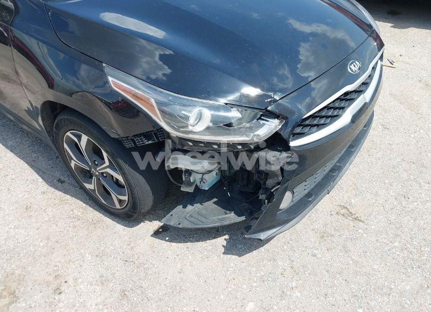 Photo 6 of 2019 Kia Forte LXS (VIN 3KPC24A68LE******)