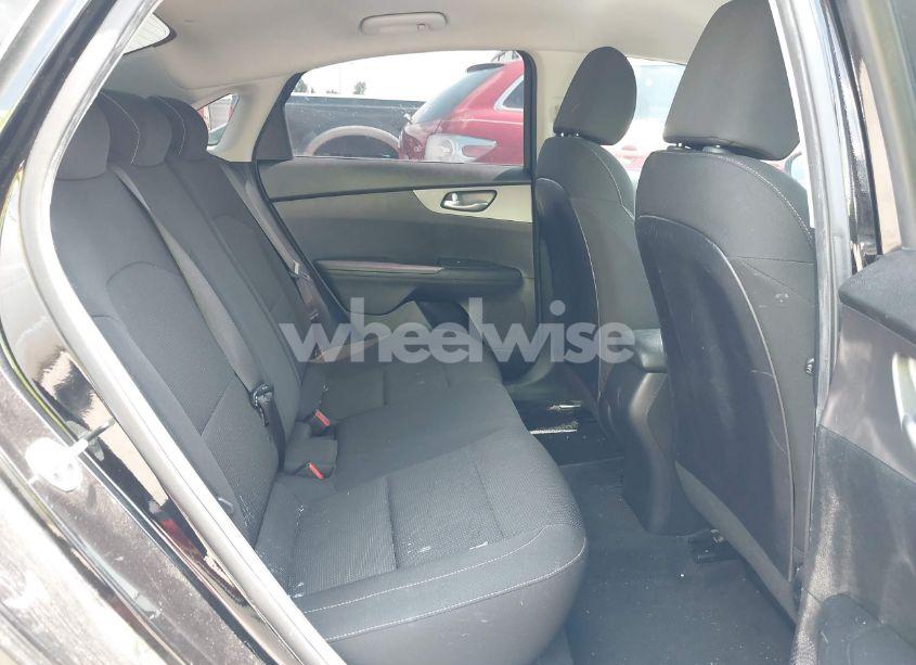 Photo 8 of 2019 Kia Forte LXS (VIN 3KPC24A68LE******)