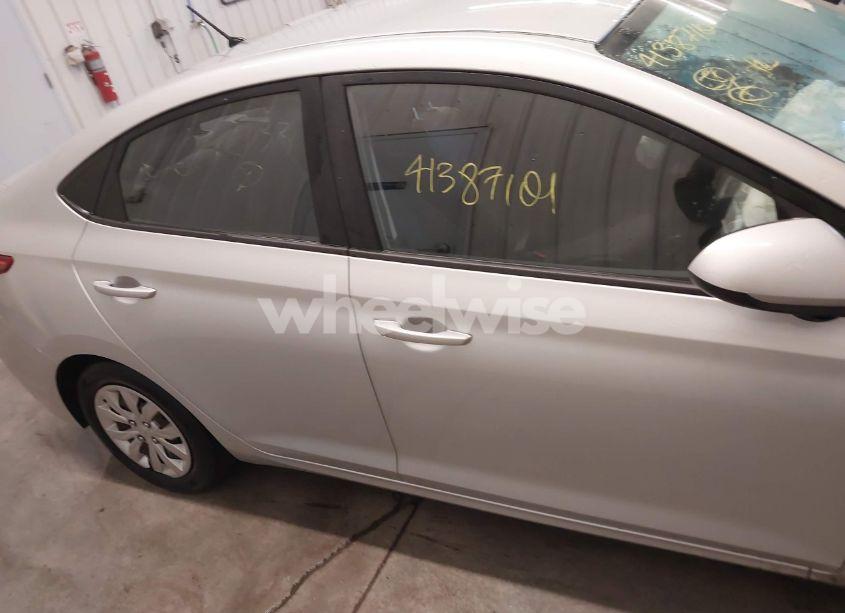 Photo 13 of 2020 Hyundai Accent SE (VIN 3KPC24A68LE092133)