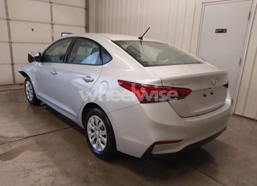 Photo 3 of 2020 Hyundai Accent SE (VIN 3KPC24A68LE092133)