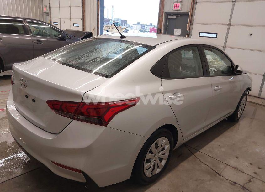 Photo 4 of 2020 Hyundai Accent SE (VIN 3KPC24A68LE092133)