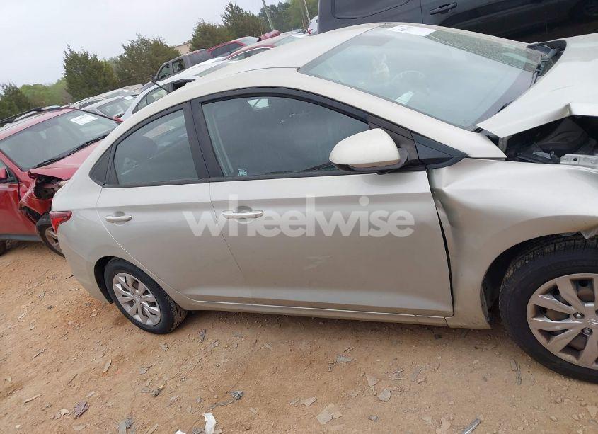 Photo 14 of 2020 Hyundai Accent SE (VIN 3KPC24A68LE099132)