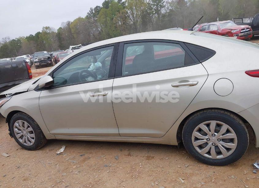 Photo 15 of 2020 Hyundai Accent SE (VIN 3KPC24A68LE099132)