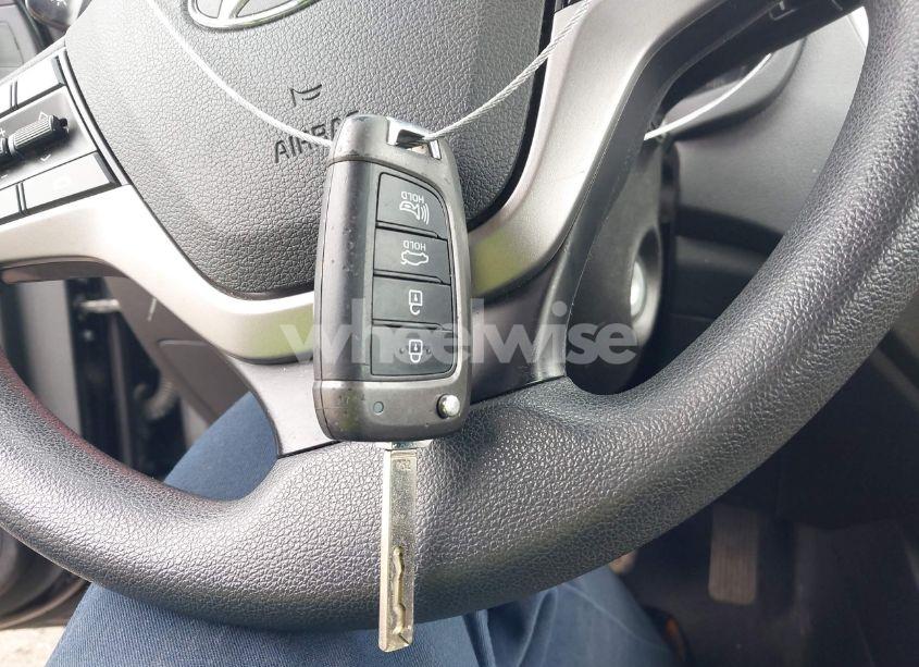 Photo 11 of 2020 Hyundai Accent SE (VIN 3KPC24A69LE104371)