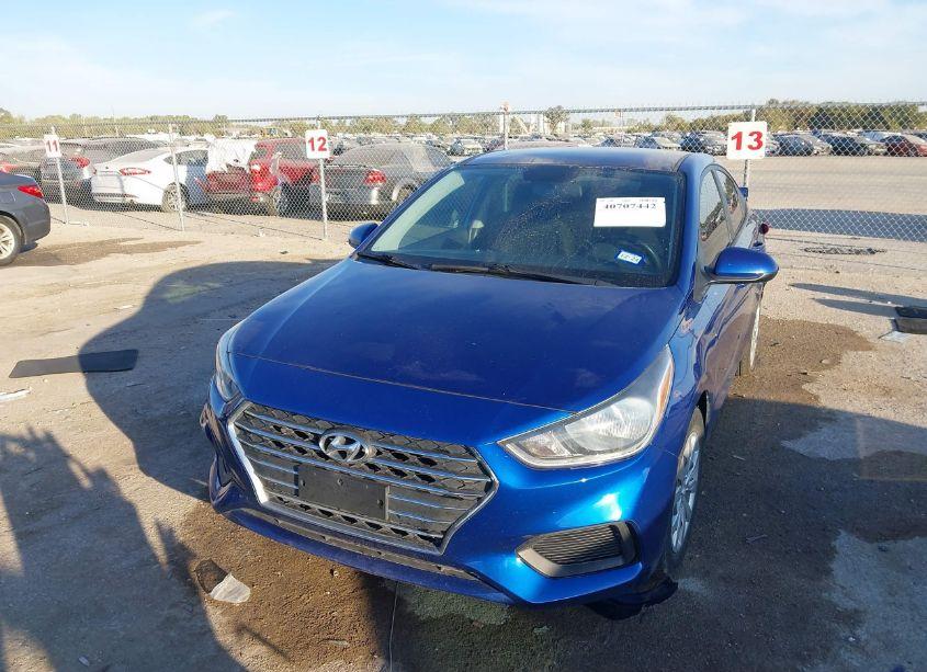 Photo 2 of 2020 Hyundai Accent SE (VIN 3KPC24A69LE118707)